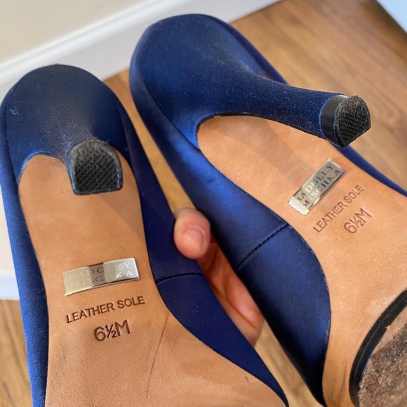 Badgley Mischka Navy satin open-toe heels - Picture 10 of 13